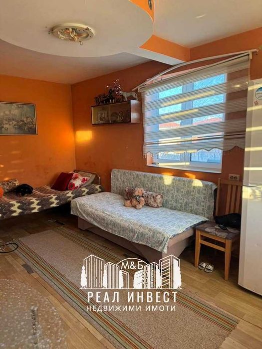 Продавам къща в с. Крепост