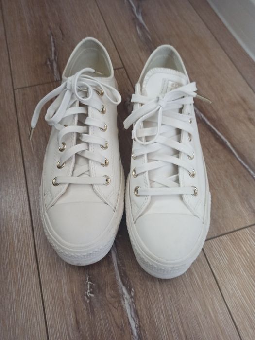 Дамски кожени кецове Converse