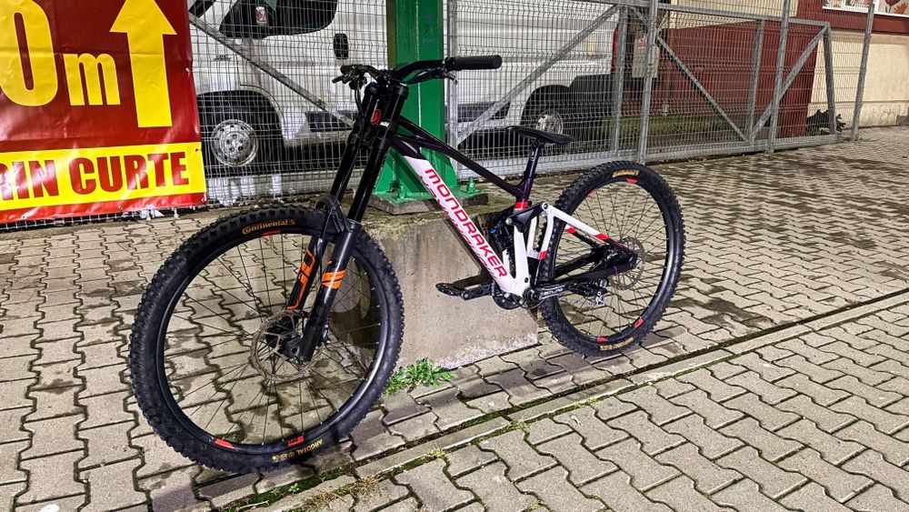Bicicleta  Mondraker Summum 2022
