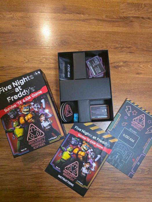Настолна игра Vive Nights at Freddy's Survive Til 6AM