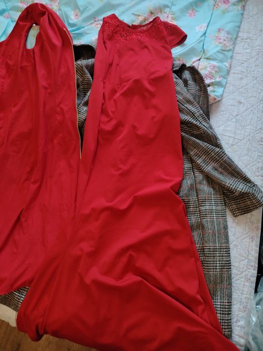 Продам платья недорого