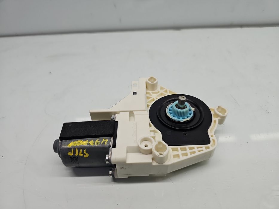 Motoras geam stanga spate AUDI A6 (4G2, C7) [Fabr 2012-2017] 8K0959811