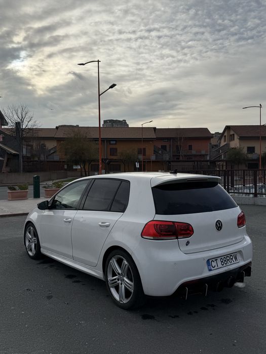 VOLKSWAGEN Golf 2011 — imagine 4