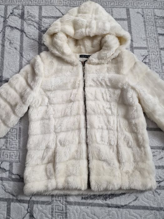 Стилно дамско палто