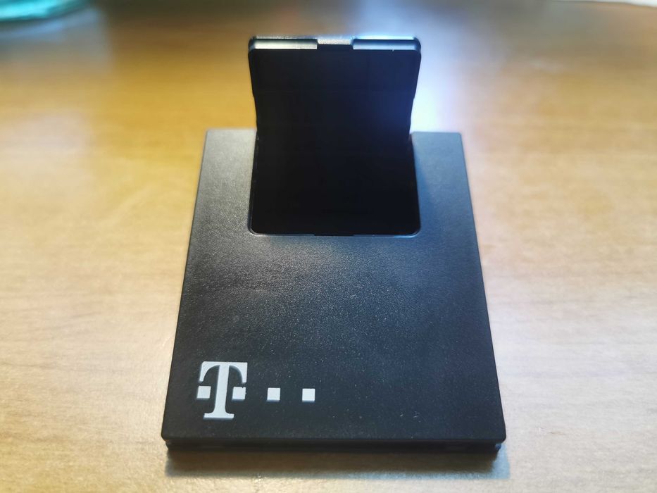 Suport telefon mobil tableta Telekom /  Suport pliabil telefon