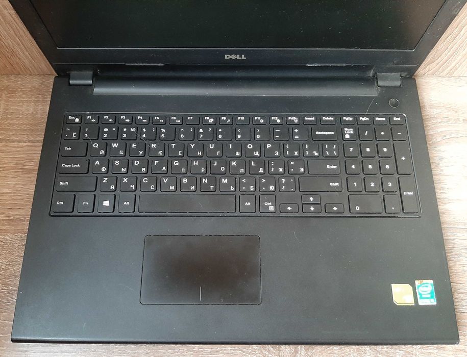 ноутбук Dell Inspiron 15 +мышка новая