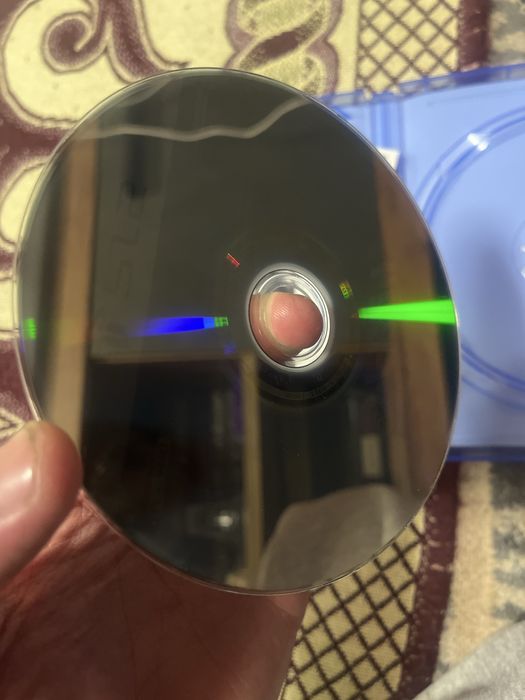 Например iPhone с гарантией