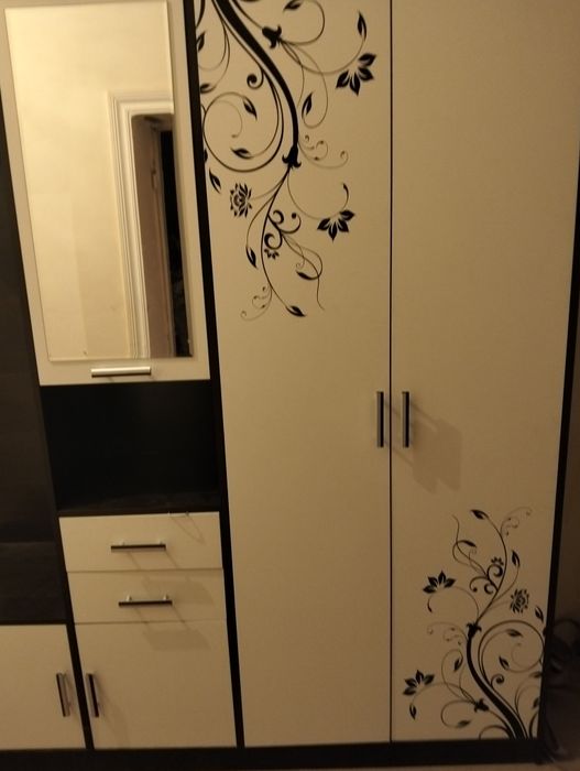 Прихожая шкаф с зеркалом