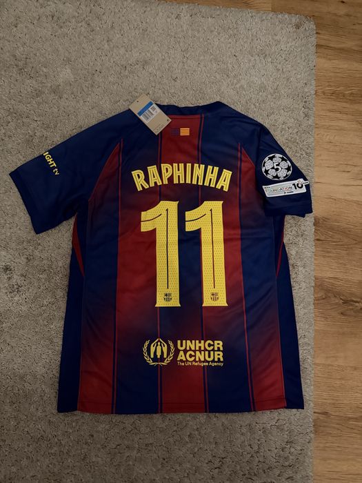 Tricou Raphinia