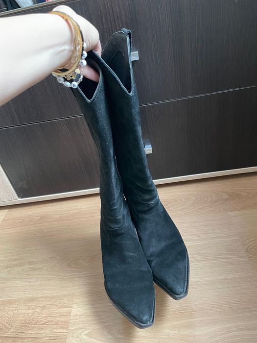 Vând ciocate Zara negre