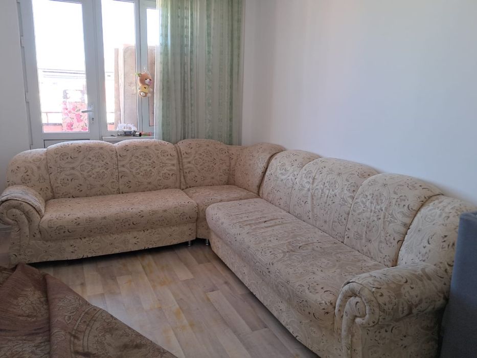 Диван г образный