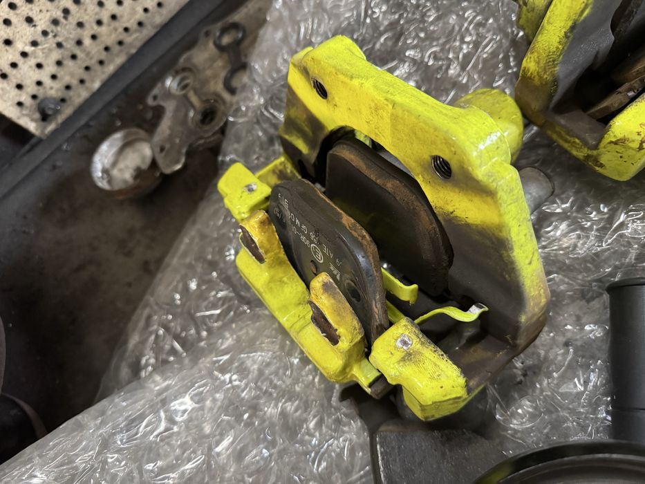 Спирачни апарати от М5 Е60