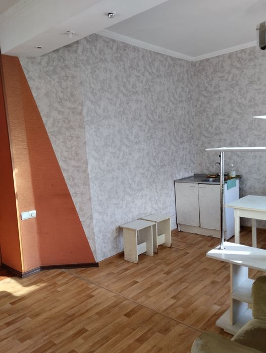 Продам 2х квартиру р-н ДКС.