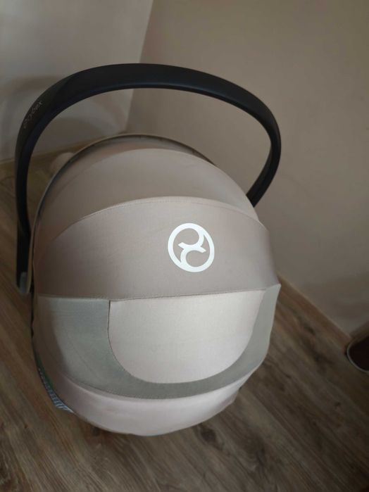 Столче за кола или количка Cybex