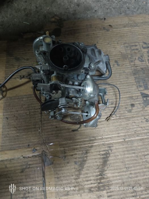 Ауди корбиратор. Audi мотор 1.8