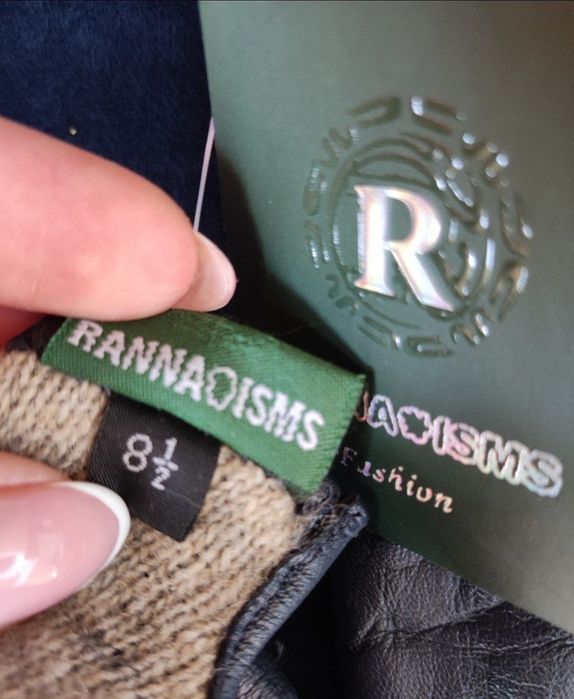 Кожаные перчатки