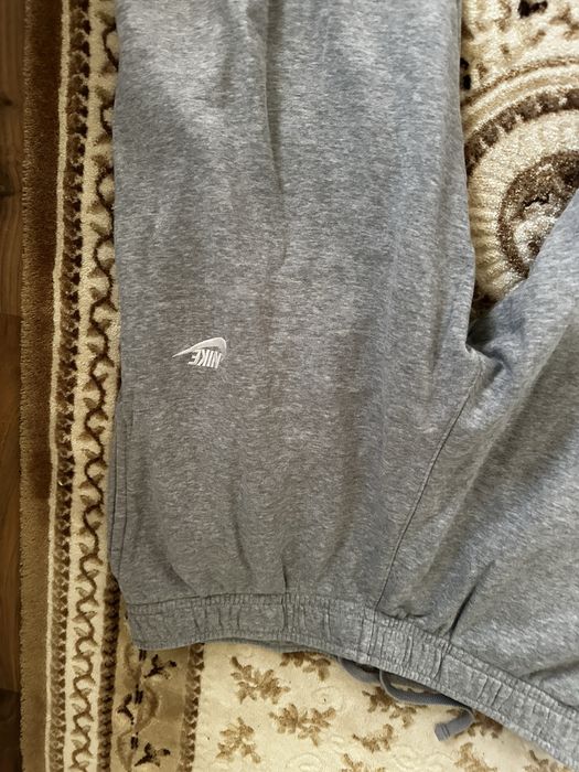 Vand Pantaloni Nike