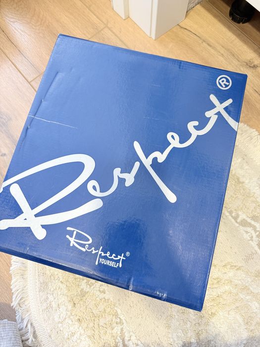 Продам Ботинки зима