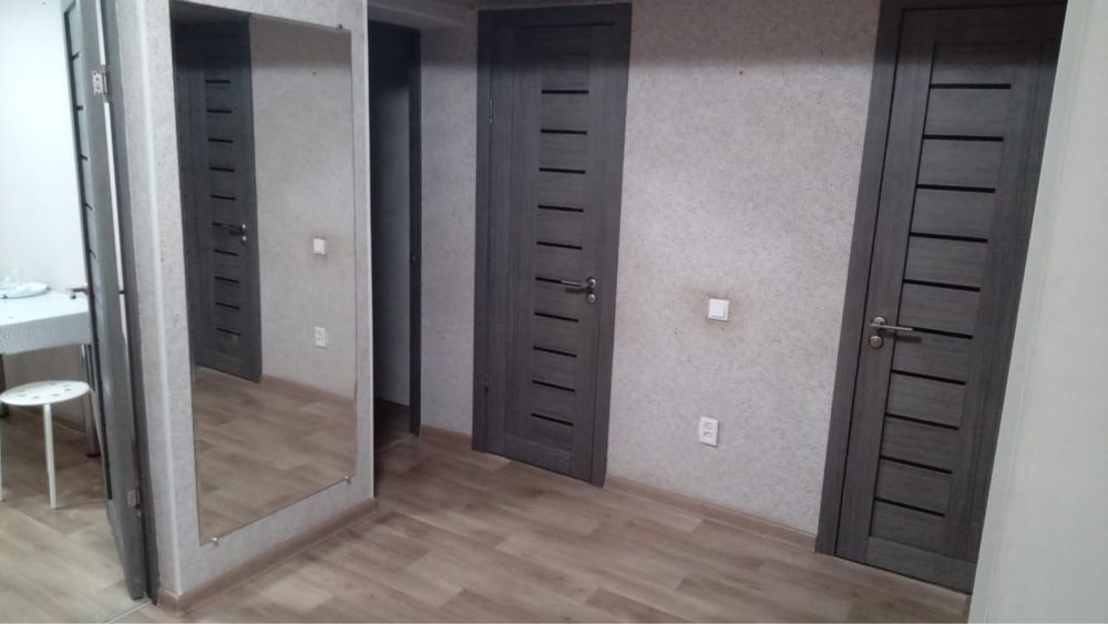 Сдам 3 комнатную в центре города