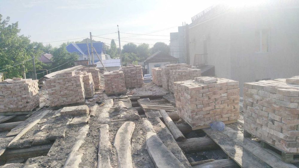 Продам красный кирпич б.у
