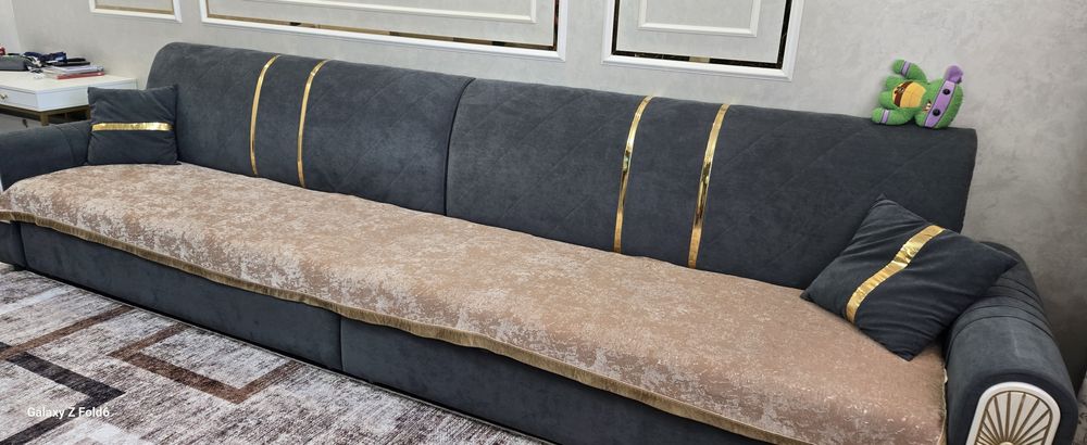 Диван 4 метра 1 год пользования