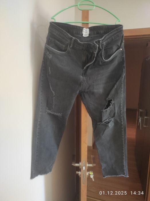 Дънки модел PULL'S BEAR.EUR44,//MEX34.