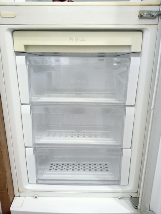 Продам холодильник марки LG