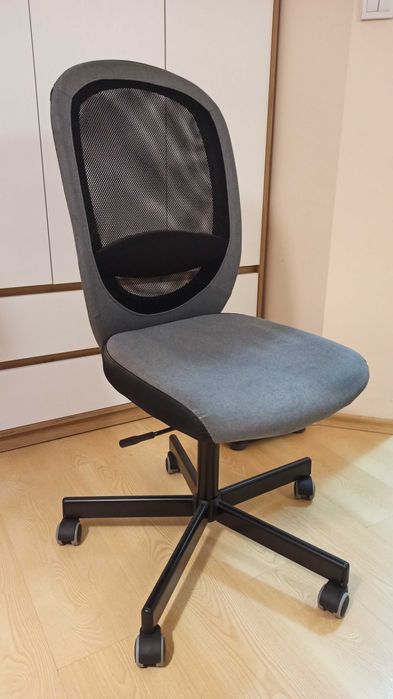 Офис стол FLINTAN - сив цвят