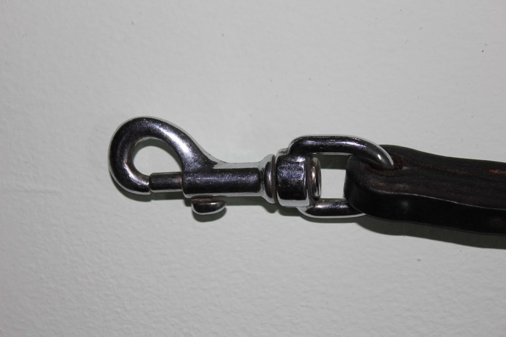 Продам поводок для собаки