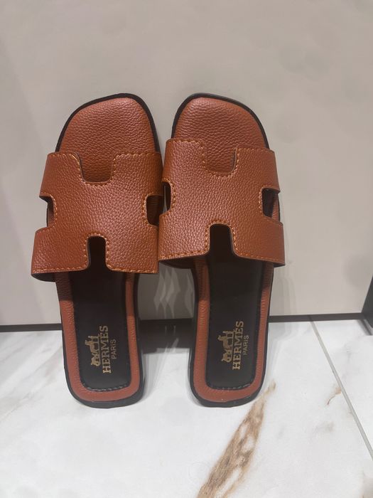 Лятни чехли Hermes