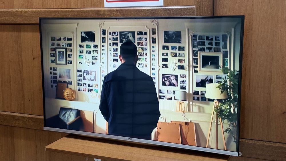 Телевизор Artel 43 109 см