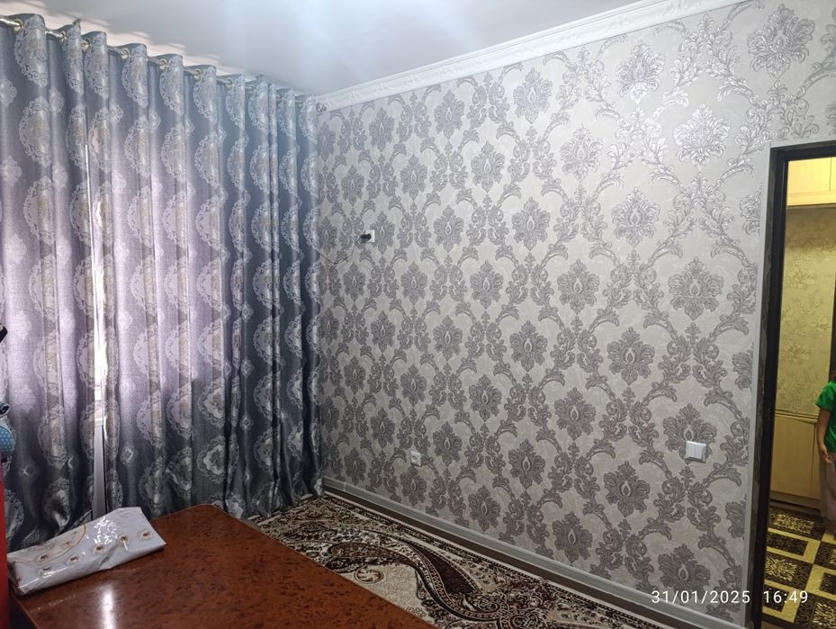 Urganch shahri markazida 2 xonali uy sotiladi barcha jihozlari bilan