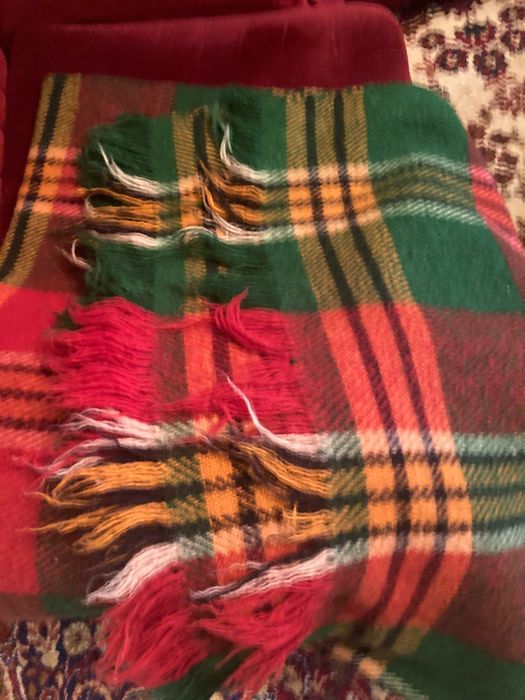 Три броя Родопски одяла