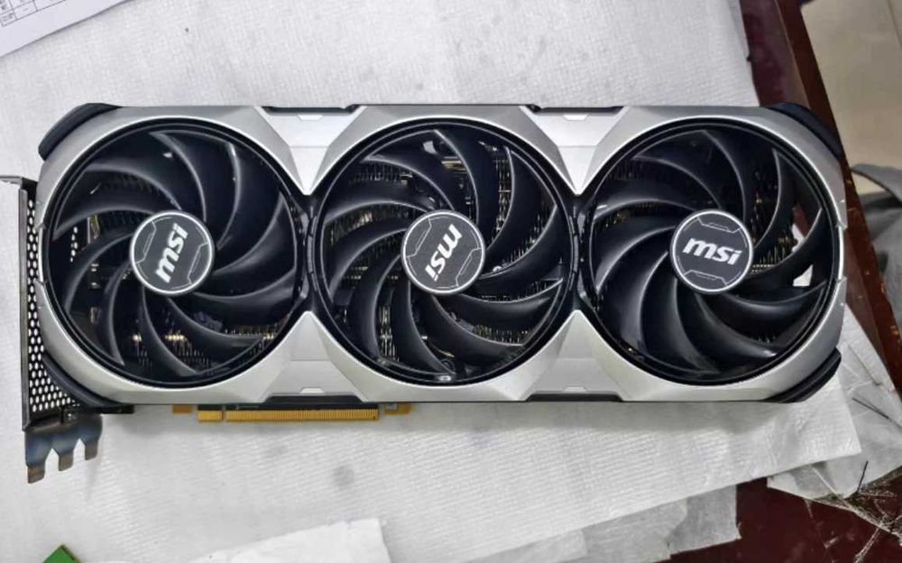 Vand MSI GeForce RTX 4080 super