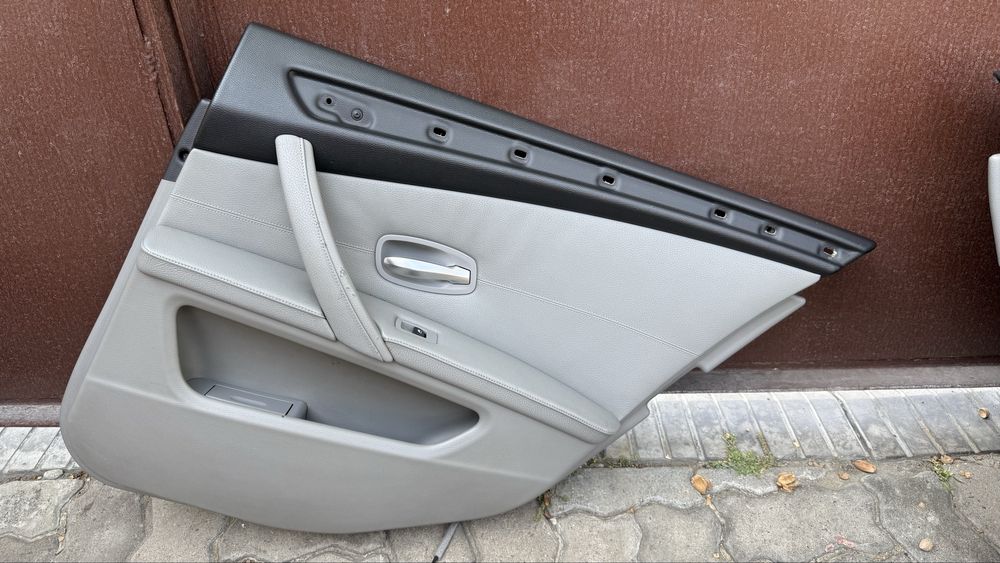 Дверные карты обшивки BMW e60 рестайлинг