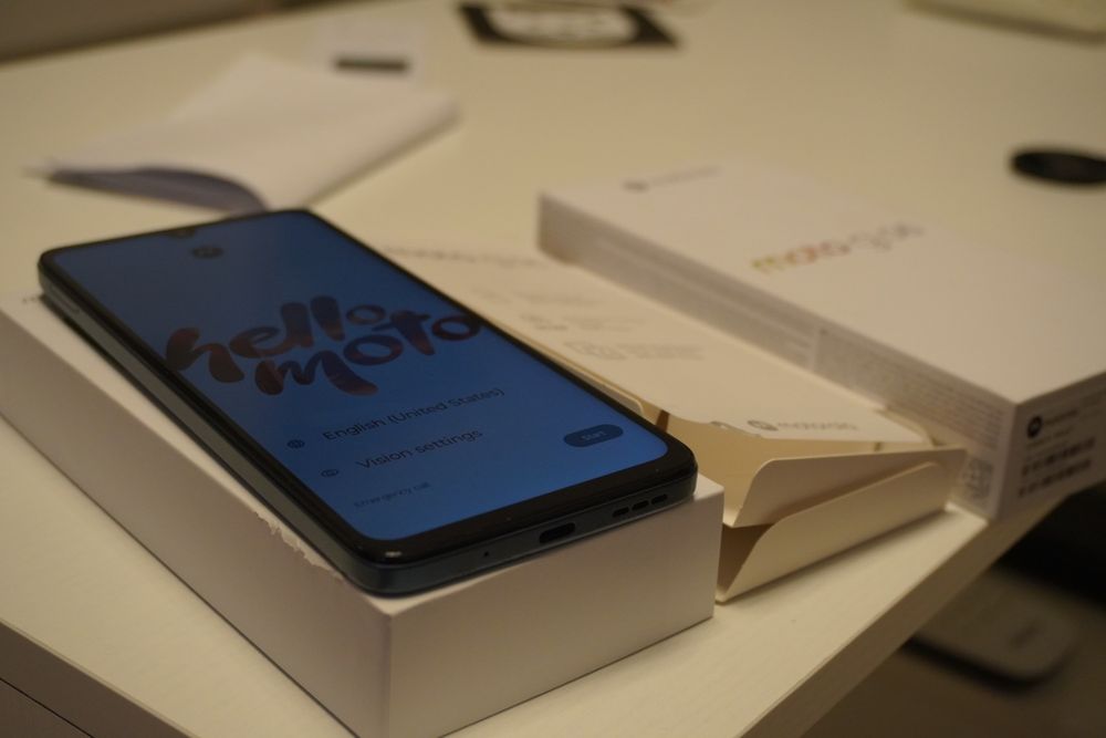 Motorola Moto G06 256 GB – ecran mare, baterie generoasă și un preț prietenos