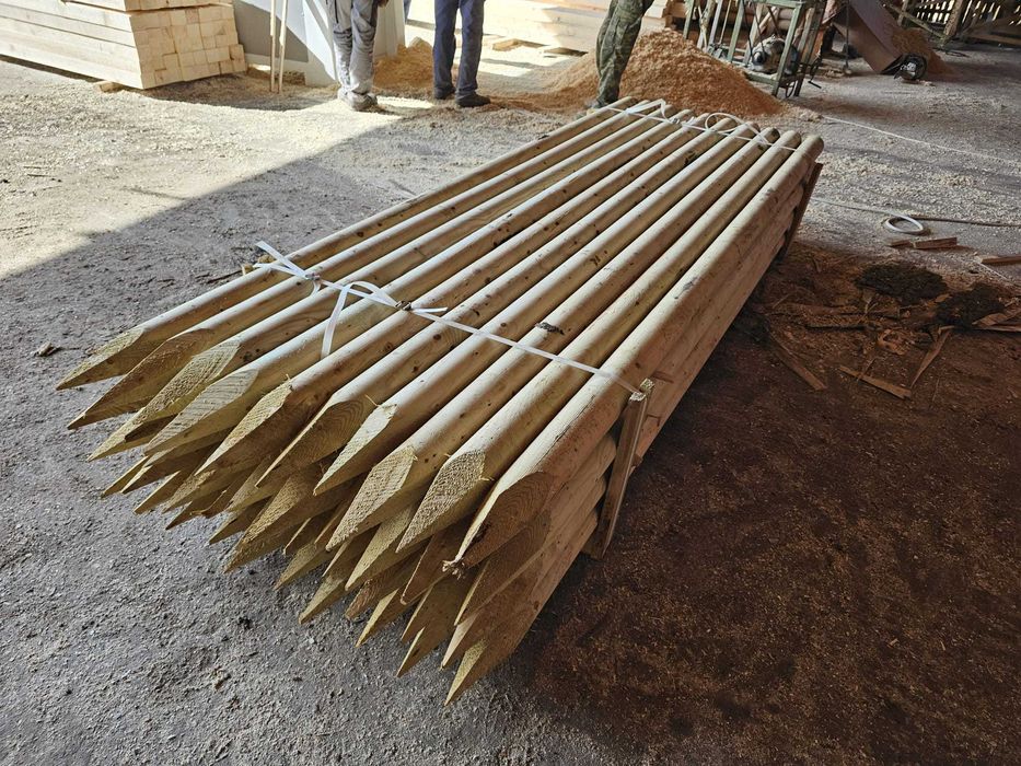 Stalp din lemn rotund ascutit diametru 8cm, L=2,0m natur sau tratat!