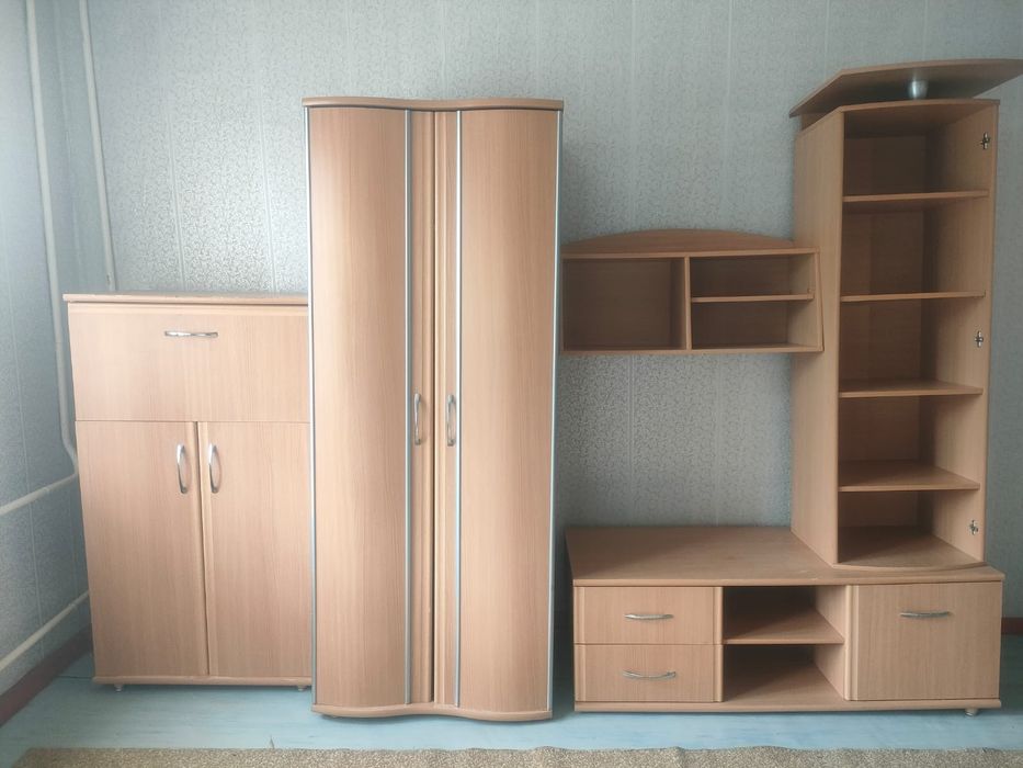 Продам  мебель шкаф