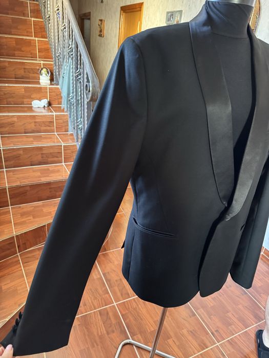 Sacou negru H&M purtat o singura data , Marimea 52