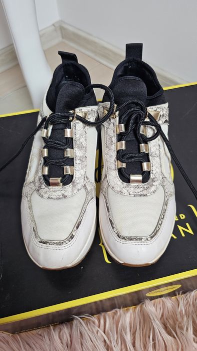 Adidași Michael Kors