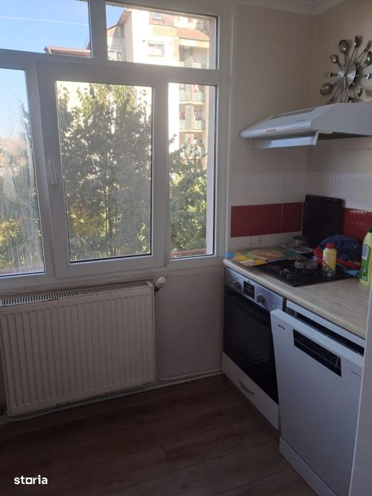 Apartament 2 camere 55 mp - etajul 2, zona Stadion