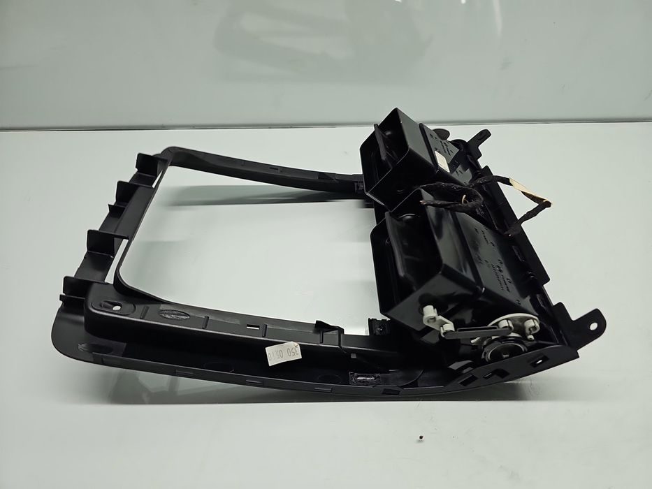 Grila aerisire centrala Volkswagen Touran (1T3) [Fabr 2010-2015] 1T281