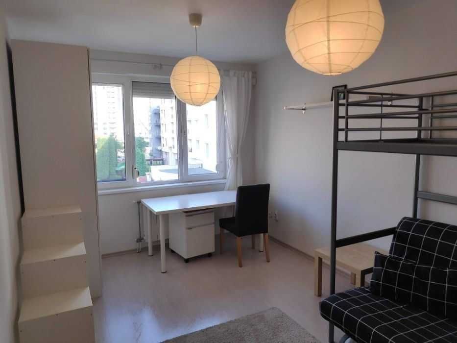 Продава се Тристаен апартамент в София, Манастирски ливади - 90 кв.м за 1163 €/кв.м - Снимка #1