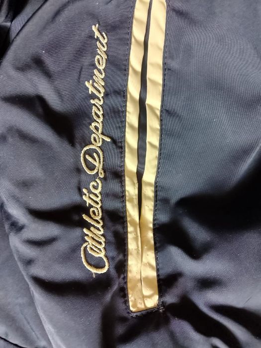 Продам куртку-ветровку