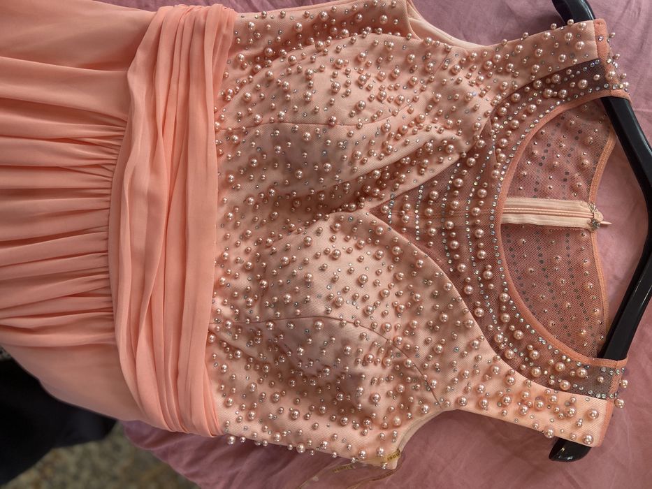 Платье бренда Milomoor