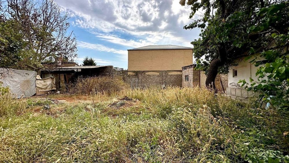 Продаётся участок в р-не Мирзо-Улугбек ор-р Янги Узбекистан,6 соток