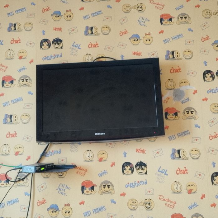 Телевизор samsung