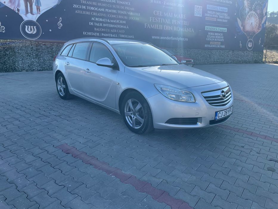 Opel Insignia 2.0cdti 2011 270000km 2700 euro