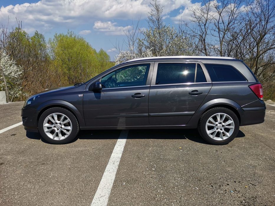 Opel Astra H  2009 - 1.9 CDTI  - Full Piele - Bi-Xenon Adaptive