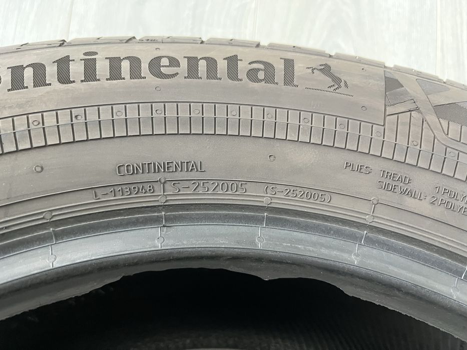 Летни гуми 225/65/16C Continental